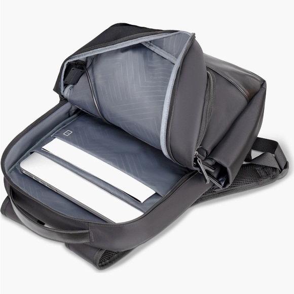 Nwt champs daily waterproof black backpack - Picture 4 of 11